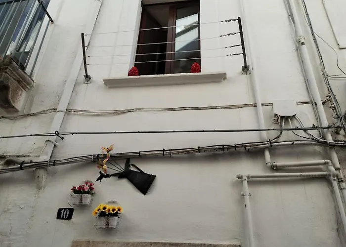 Al Bianco Nido White Stone Apt In Martina Franca