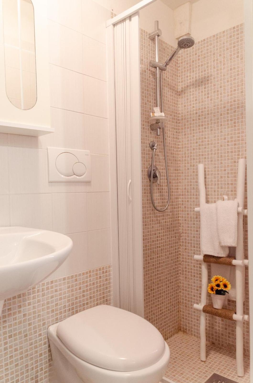 Al Bianco Nido White Stone In Holiday home