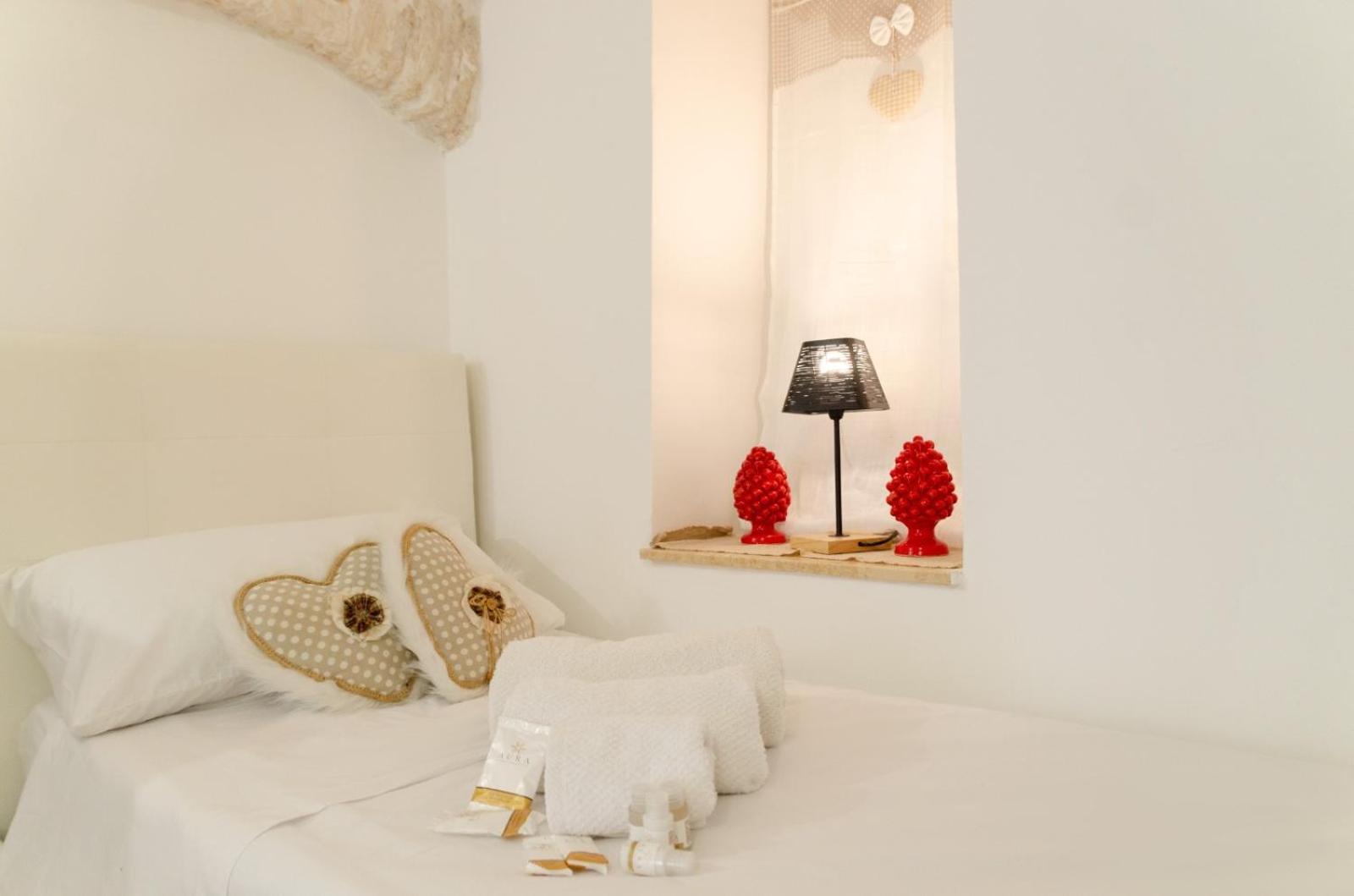 Al Bianco Nido White Stone In Martina Franca